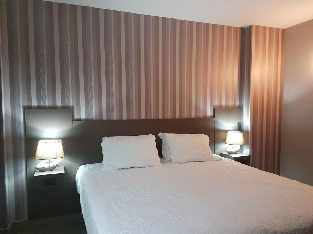 Flat Luxo Duas Suites Santos ซันโตส ภายนอก รูปภาพ